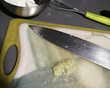 Foto del paso 1 de la receta: Tostas de Salmón Ahumado y Queso Crema