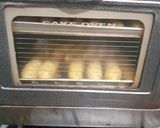 Foto langkah ke 4 dari resep Cheese roll.