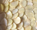 Foto langkah ke 3 dari resep Potato Au Gratin.
