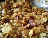 A picture of step 4 of Leftover Roti Chewada.