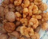 Foto langkah ke 2 dari resep Salted Egg Shrimp Sosis.