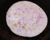 A picture of step 4 of Onion Suji Uttapam.