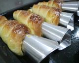 Foto langkah ke 5 dari resep Vla Horn Bread.
