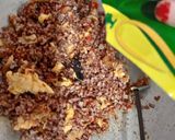 Foto langkah ke 4 dari resep Nasi goreng beras merah.