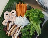 A picture of step 5 of Fresh Spring Rolls with Grilled Chicken and Shrimp.