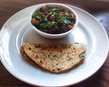 A picture of step 7 of Stuff Methi Paratha.