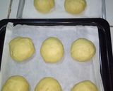 Foto langkah ke 3 dari resep Korean Garlic Cheese Bread.