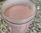 Φωτογραφία βήματος 2 της συνταγής "Cheesecake φράουλα smoothie" 🍭🍓