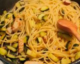 Une image de l'étape 5 de Spaghettis poulet courgette mozza.