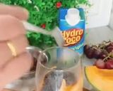 Foto langkah ke 2 dari resep Es Kuwut Melon Simple.