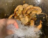 รูปขั้นตอนการทำที่ 2 ของ กุ้งอบวุ้นเส้นแบบเร่งรัด