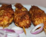 A picture of step 3 of Spicy chicken boti sticks.