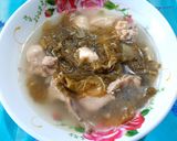 Foto langkah ke 5 dari resep 051. Sayur Sawi Asin Ayam Kuah.