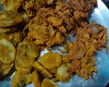 प्याज़ आलू पकौड़े (Pyaz aloo pskode recipe in Hindi) रेसिपी चरण 4 फोटो
