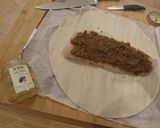 Une image de l'étape 1 de Tresse feuilletée au lieu noir et chutneys d’aubergine.