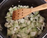 Foto del paso 1 de la receta: Chayote y calabacitas a la mantequilla