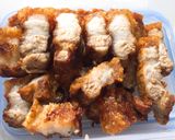 รูปขั้นตอนการทำที่ 3 ของ คะน้าหมูกรอบ(หมูกรอบ จากหม้อทอดไร้น้ำมัน)