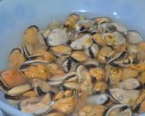 Foto del paso 1 de la receta: Cazuela de Mejillones al marsala