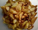 Foto del passaggio 4 della ricetta Frittata di carciofi cipolla e patate fritte