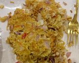 A picture of step 4 of Indomie and egg.