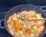 Foto del paso 3 de la receta: Revuelto de verduras con tofu y huevo frito