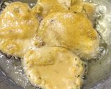 A picture of step 3 of Potato pakoda.