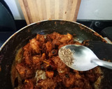 கீ ரோஸ்டட் ஸ்பைசி சிக்கன் சுக்கா ரெசிபி ஸ்டேப் 5 புகைப்படம்