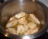 Foto del paso 6 de la receta Pechuga de pollo con puerro y nata