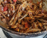 கருவாட்டு தொக்கு(dry fish thokku recipe in tamil) ரெசிபி ஸ்டேப் 2 புகைப்படம்