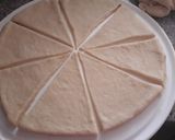 Foto del paso 3 de la receta: Medialunas saladas (sin manteca) 😋🥐