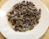 Foto del paso 8 de la receta: Coquinas con vino al ajillo