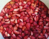 عکس مرحله 2 از دستور مربای توت فرنگی🍓