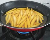 A picture of step 4 of Widaran / Telur Gabus.