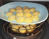 Foto langkah ke 2 dari resep Resep cheese cookies mudah, praktis dan anti gagal. Bisa tanpa oven!.