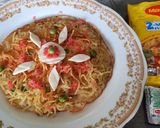 A picture of step 4 of Egg Maggi Pizza.
