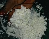 A picture of step 1 of Kunun tsaye (shinkafa da gyada).