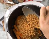 Foto del paso 4 de la receta: Guiso de invierno de col y calabaza con garbanzos en olla FussionCook FC7Smart