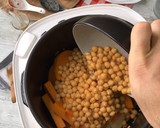 Foto del paso 4 de la receta: Guiso de invierno de col y calabaza con garbanzos en olla FussionCook FC7Smart