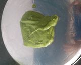 A picture of step 8 of Palak paneer khandvi.