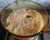 Gambar langkah 3 resipi Sup jejari Ketam Cendawan Shiitake.