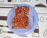 Foto langkah ke 5 dari resep Kacang Karamel Balado.
