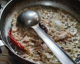 A picture of step 5 of Cauliflower n green peas kolhapuri masala gravy.