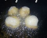 A picture of step 8 of Bread Laddu.