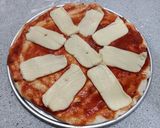 Foto del paso 7 de la receta: Pizza Margarita súper fácil