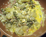 Foto del paso 5 de la receta: Revuelto de acelgas salteadas con jamón