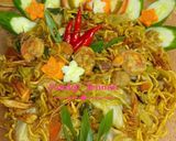 Foto langkah ke 2 dari resep Bakmie Goreng Seafood.