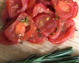 A picture of step 4 of Roasted tomato salad.