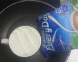 A picture of step 1 of Condensed milk/homemade.