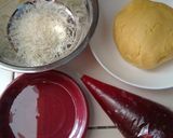 Foto langkah ke 2 dari resep Strawberry Cheese Thumbprint Cookies.