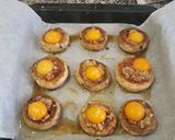 Foto del paso 3 de la receta: Champiñones🍄 rellenos de jamón y huevo de codorniz🍳